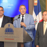 Abinader dispuso que Miguel Ceara Hatton, y el director ejecutivo del Seguro Nacional de Salud (SeNaSa), Edward Guzmán, entreguen informe de SENASA a la Procuraduría