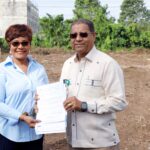 Directora del INAIPI recibe del presidente Luis Abinader terrenos para construir CAIPI en favor de la niñez vulnerable en Andrés, Boca Chica