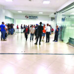 En Santiago oficina del INTRANT proceso para obtener la nueva licencia provoca críticas de solicitantes