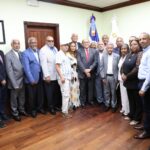 Ministro Rafael Santos presenta al CEN de la ADP documento para iniciar proceso de diálogo sobre la transformación del sistema educativo