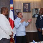 Doctor Julio Landrón juramenta director y subdirectora del Hospital Antonio Musa