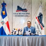 Víctor D’Aza resalta necesidad de camiones compactadores limita eficacia recolección residuos sólidos y valora apoyo Abinader