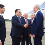 Presidente Abinader llega a Panamá, donde será orador principal del Congreso Mundial de Zonas Francas