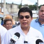 Fellito Suberví responde a denuncias comunitarias con plan de saneamiento en sectores capitalinos