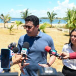Ministro David Collado supervisa intervención en playa El Faro de San Pedro de Macorís