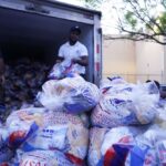 Gobierno mantiene apoyo directo a familias de bajos ingresos con entrega de alimentos