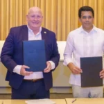 David Collado firma acuerdo con la ITF para fortalecer el transporte turístico sostenible en República Dominicana