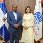 Geanilda Vásquez y Tony Peña intercambian impresiones sobre los avances y desafíos del Sistema de Protección Social
