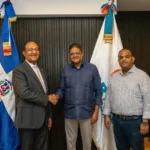 Juan Manuel Méndez directro del INTRANT abre diálogo con actores privados de transporte para fortalecer norma regula servicios